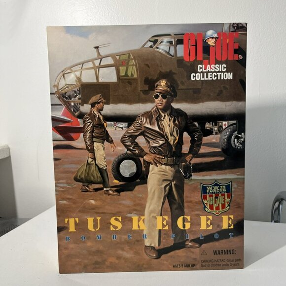 GI Joe Classic Collection Tuskegee Bomber Pilot Action Figure‎ WWII - NIB - Picture 1 of 7